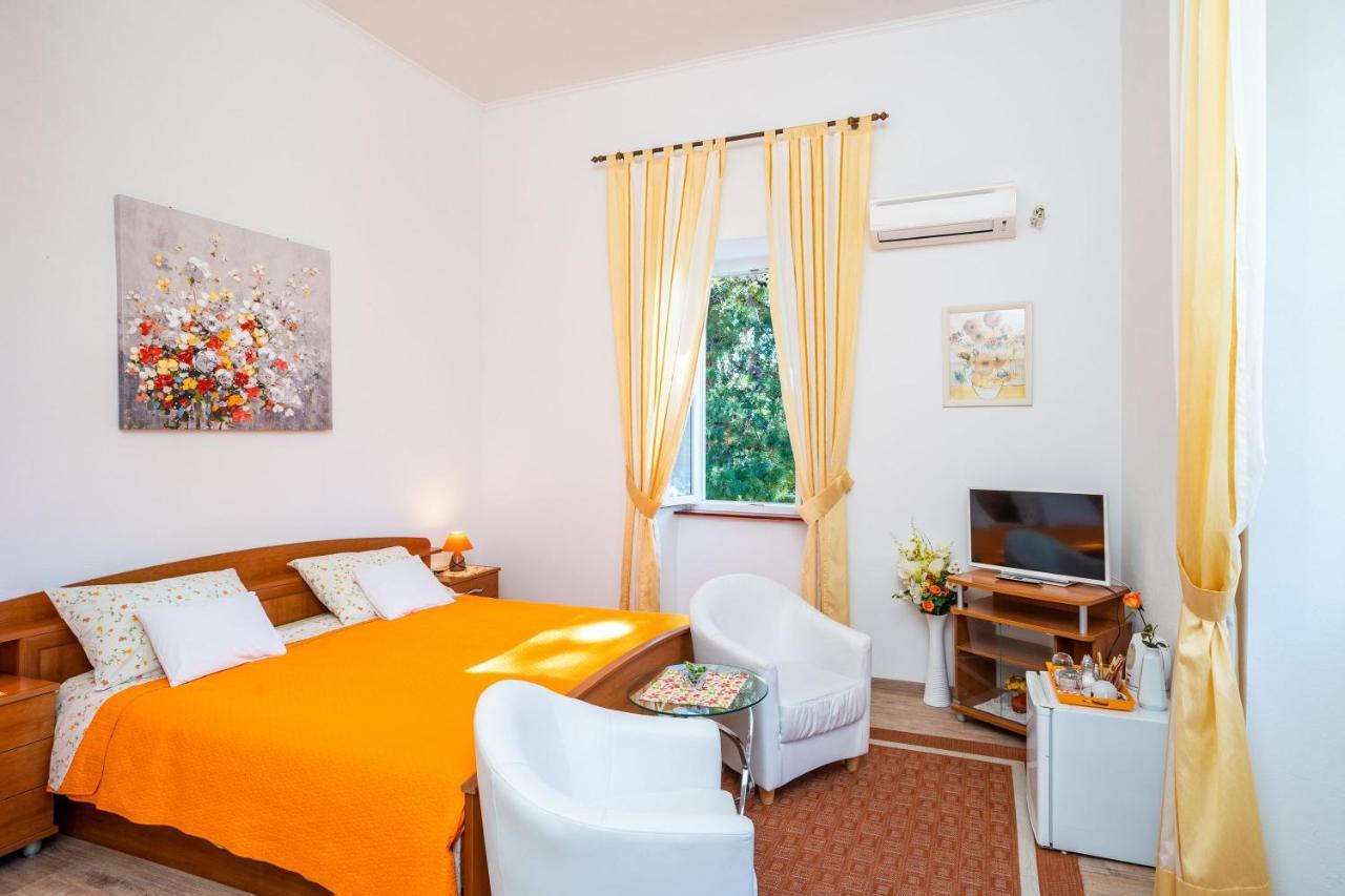 Hotel House Boninovo (Adults Only) Ragusa Esterno foto
